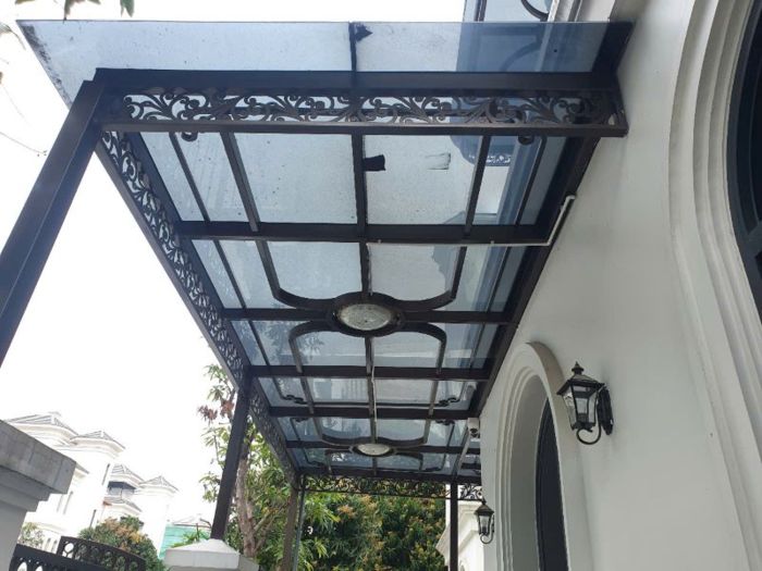 mái kính cường lực xám khói 5